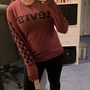 NWT Levi’s Long Sleeved Tee